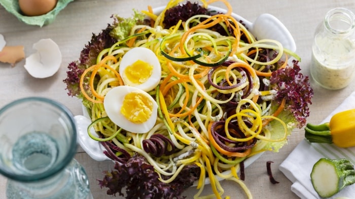 Spiralized Rainbow Salad